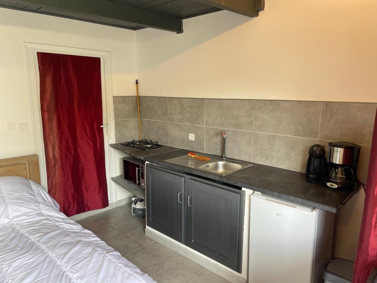 Proche Ajaccio Maisonnette Independante 4 Personnes Au Calme Alata Exterior foto