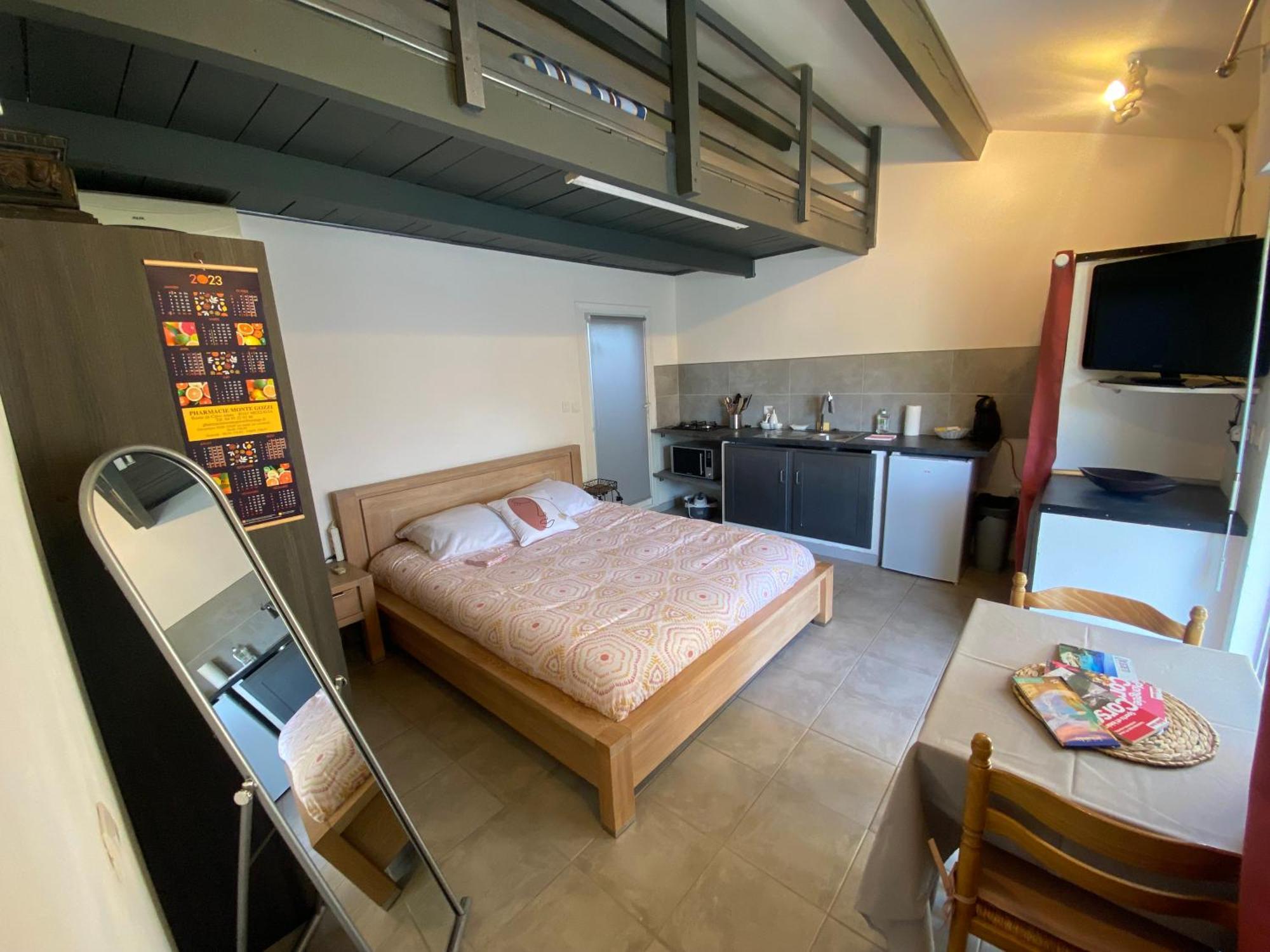 Proche Ajaccio Maisonnette Independante 4 Personnes Au Calme Alata Exterior foto